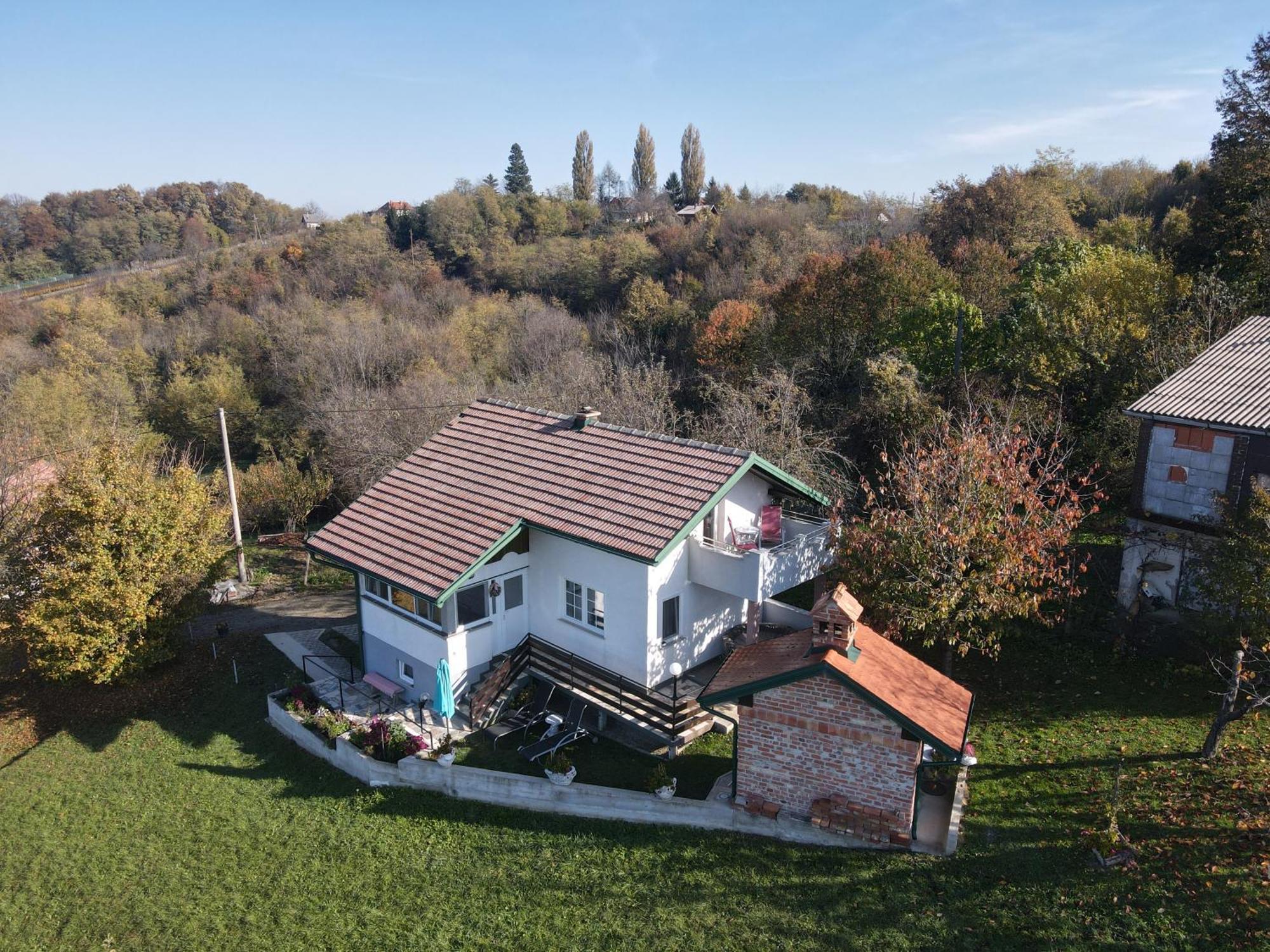 Appartement Kuca Za Odmor Jurino Gnijezdo à Jarki Horvaticevi Extérieur photo