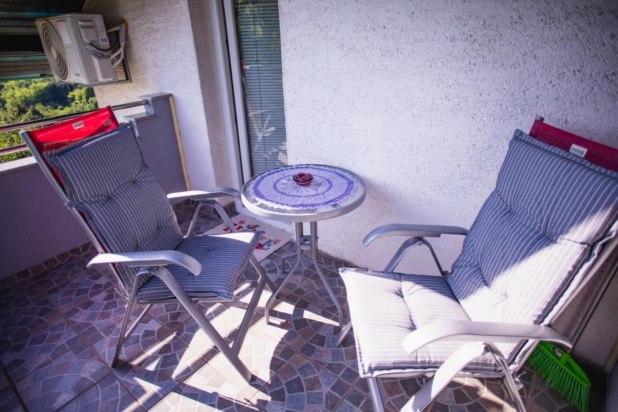 Appartement Kuca Za Odmor Jurino Gnijezdo à Jarki Horvaticevi Extérieur photo